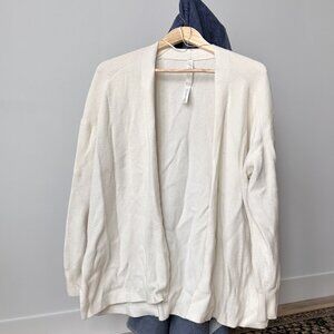Aritzia White Open-Front Cardigan Size S – Cozy Knit Sweater